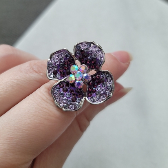 GUESS Purple Crystal Floral Ring - Picture 7 of 8